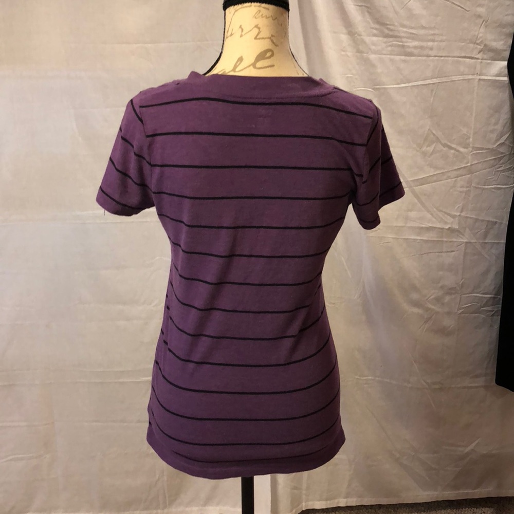 Gap T-shirt - Picture 2 of 3